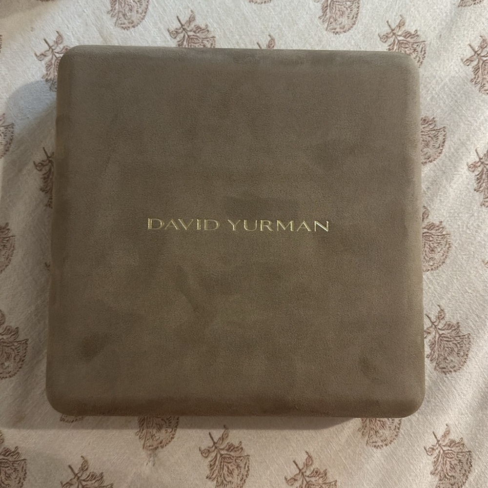 Large David Yurman Necklace box